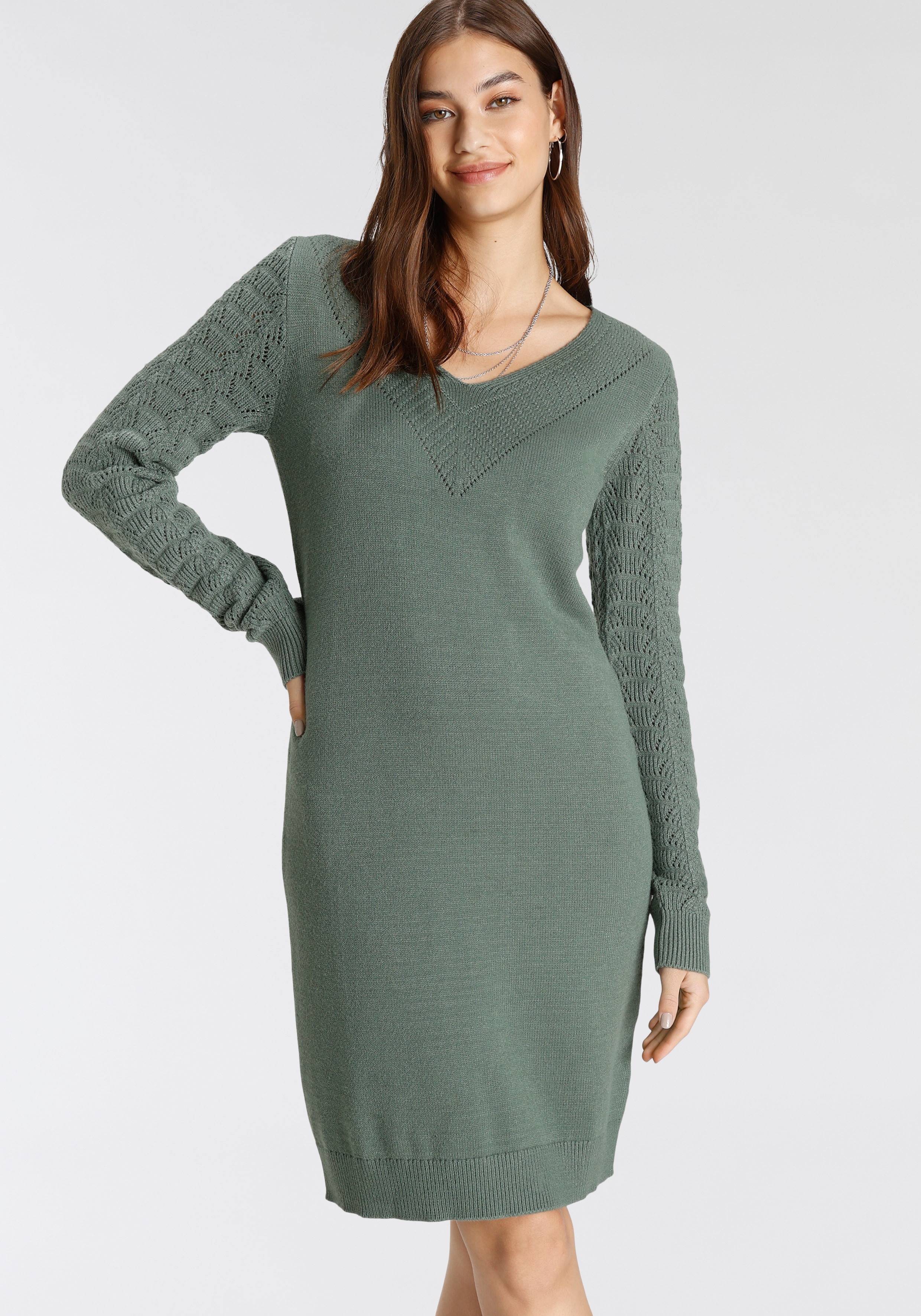 Strickkleid TAMARIS, Damen, Gr. 40, N-Gr, grün (salbei melange), Strick, Obermaterial: 50% Viskose, 28% Polyester, 22% Polyamid, figurbetont mini, V-Ausschnitt, Kleider Strickkleid, mit V-Ausschnitt und Ajourmuster aus Viskosemischung