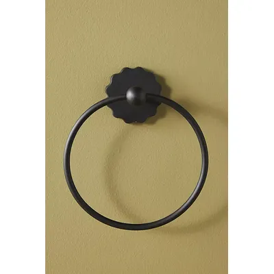 Wiggle Towel Ring