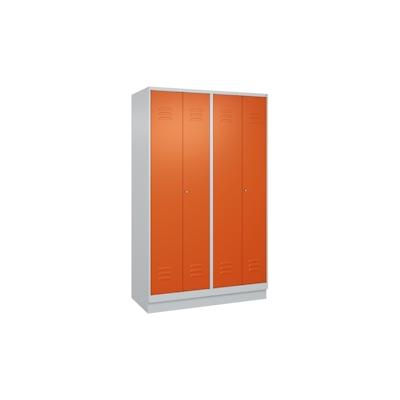 C+P Doppel-Spind Classic PLUS, Sockel, 4 Abteile, HxBxT 195x120x50cm, Zylinderschloss, Hellgrau/Reinorange von PROREGAL Image