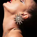 2022 Glamour Rhinestone Flowers Big Stud Earrings Boutique Jewelry for Women Luxury Crystal