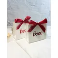 Mini sac cadeau rose pour la fête du Léon ou les mariages boîte à bonbons chocolat Ferrero Rocher