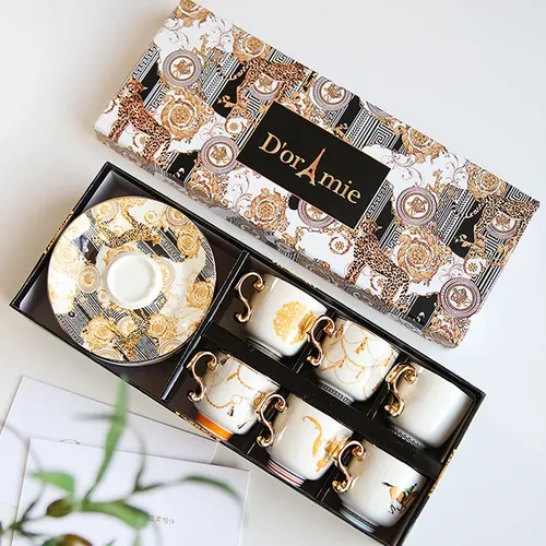 Türkische Luxus Kaffeetassen und Untertasse mit Löffel Kaffee Tee tasse Set Kaffeetassen Keramik Kaffeetasse Set für 6 Personen für Freund