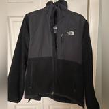 The North Face Jackets & Coats | Euc Women’s Black North Face Jacket With Hood | Color: Black | Size: Xl