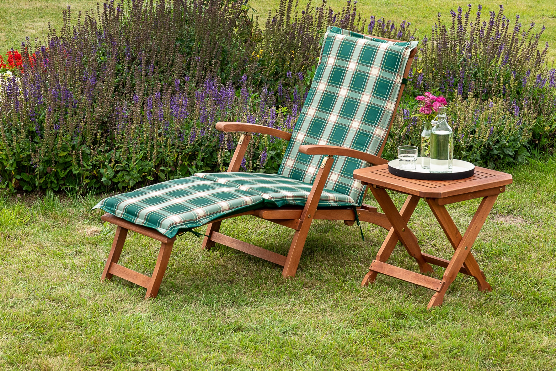 Gartensessel MERXX "Deckchair", braun, B:58cm H:92cm T:144cm, Eukalyptusholz FSC Mix 70%, Sessel, inkl. Wendeauflage und Klapphocker