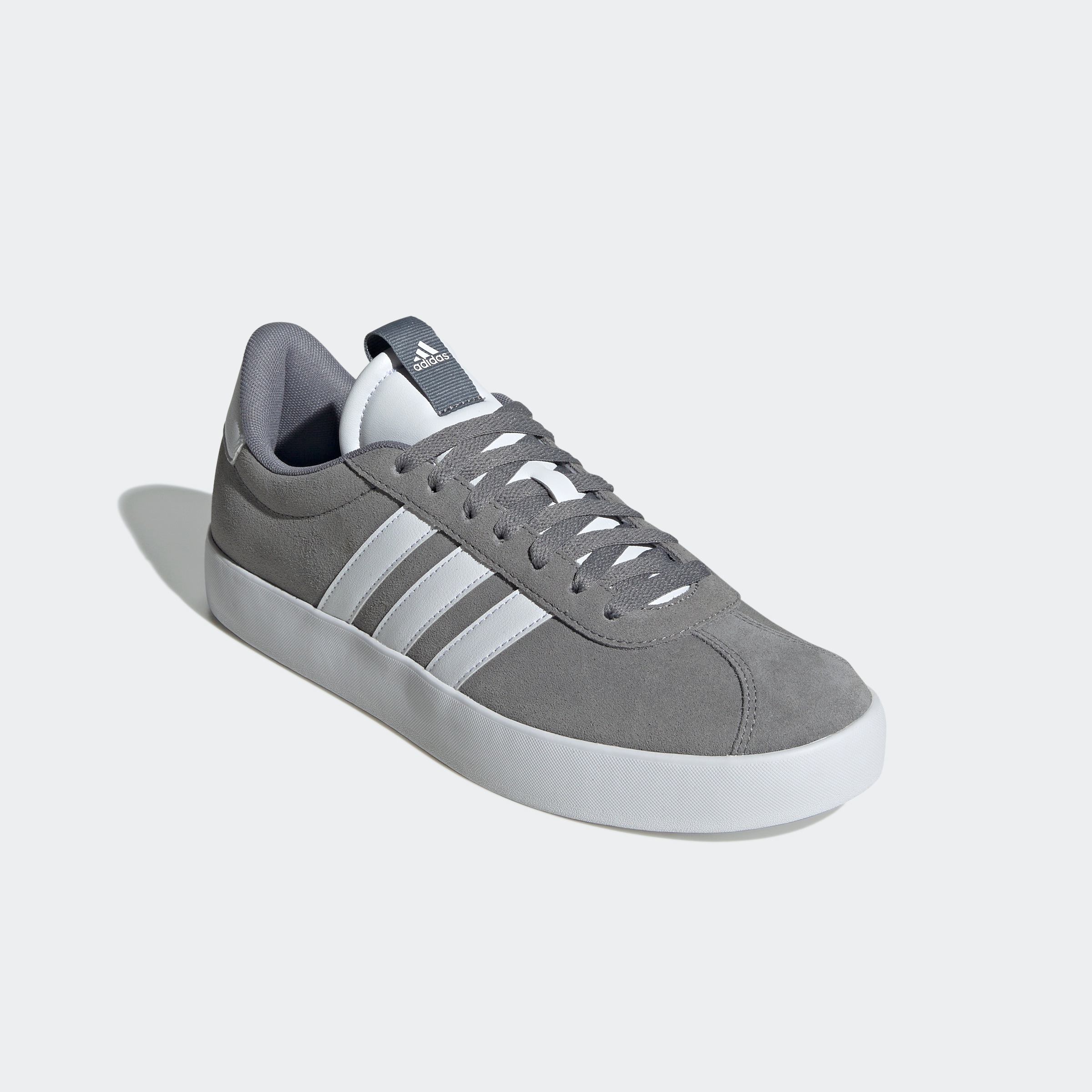 Sneaker ADIDAS SPORTSWEAR "VL COURT 3.0", Herren, Gr. 47, grau (grau three, cloud weiß, cloud weiß), Leder, Synthetik, Schuhe Sneaker, inspiriert vom Design des adidas samba
