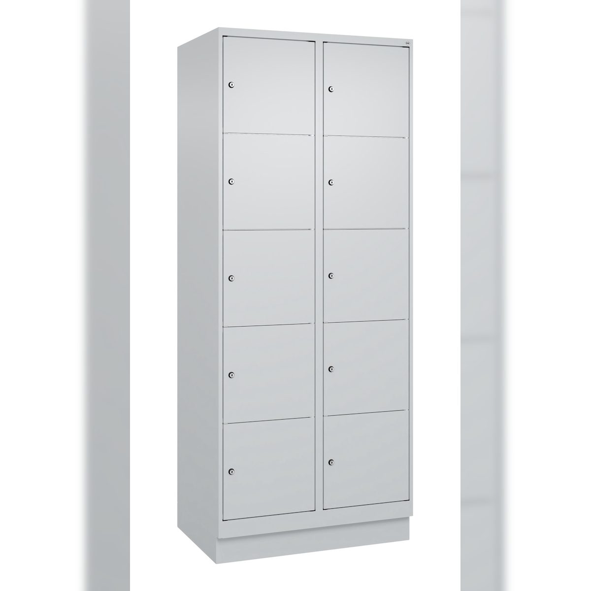 C+P Schließfachschränke Classic PLUS, Sockel, 10 Abteile, HxBxT 195x80x50cm, Zylinderschloss, Hellgrau/Hellgrau von PROREGAL Image