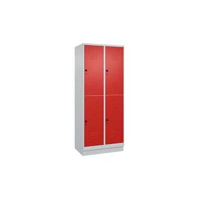 C+P Spind Classic PLUS, Sockel, 4 Abteile, HxBxT 195x80x50cm, Sicherheitsdrehriegel, Hellgrau/Rot von PROREGAL Image