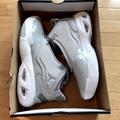 Nike Shoes | Brand New Nike Jordan Max Aura 4 Mens 10.5 Cool Wolf Grey White Sneakers Shoes | Color: Gray/White | Size: 10.5