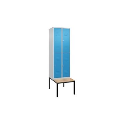 C+P Spind Classic PLUS, Buche untergebaute Sitzbank-Harthol, 4 Abteile, HxBxT 212x60x82cm, Zylinderschloss, Hellgrau/Lichtblau von PROREGAL Image