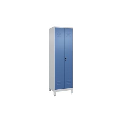 C+P Aufbewahrungs Doppel-Spind Classic PLUS, Füßen, 2 Abteile, 5 Fachböden, HxBxT 195x60x50cm, Sicherheitsdrehriegel, Hellgrau/Fernblau von PROREGAL