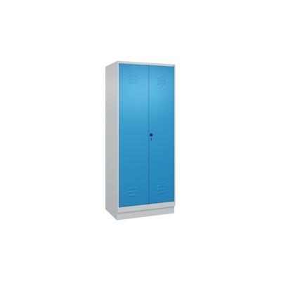 C+P Aufbewahrungs Doppel-Spind Classic PLUS, Sockel, 2 Abteile, HxBxT 195x80x50cm, Sicherheitsdrehriegel, Hellgrau/Lichtblau von PROREGAL Image