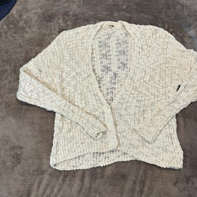Free People Sweaters | Free People Sueter Sz Sp | Color: Cream | Size: Sp