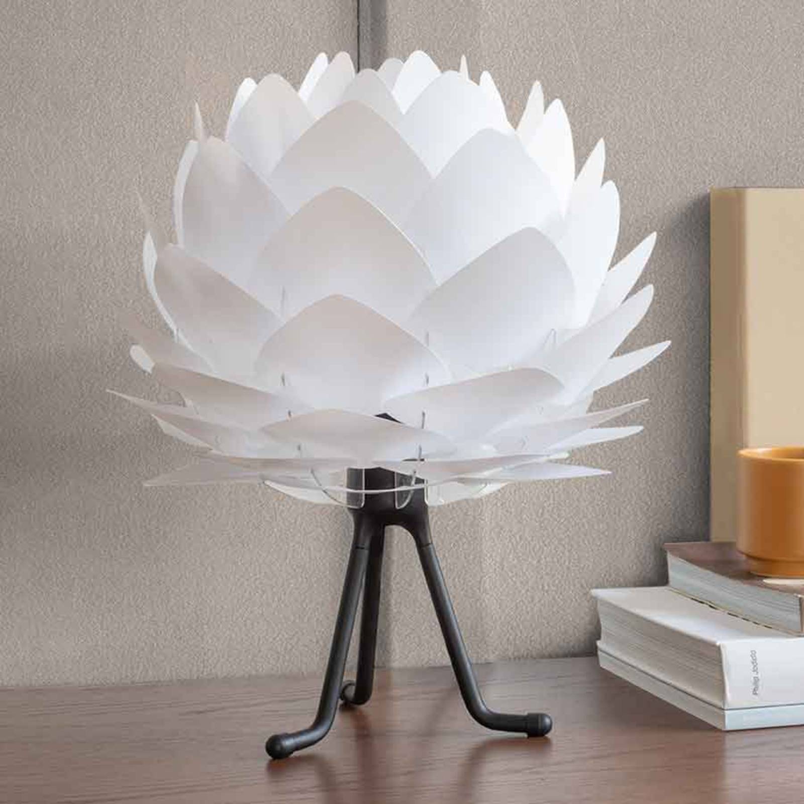 UMAGE Design Tischlampe Silvia Mini, weiß / opal, für Wohn- / Esszimmer, Kunststoff, Design, Tischlampe