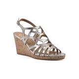 Women's Flaming Sandal by White Mountain in Light Gold Metallic (Size 7 M)