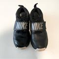 Nike Shoes | Boy’s Nike Team Hustle Shoes Size 4.5y | Color: Black | Size: 4.5bb