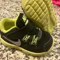 Nike Shoes | Nike Childrens Size 4 Tennis Shoes | Color: Black/Green | Size: 4bb