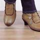 Femme Bottes Bottes à boutons Chaussures Bullock Grandes Tailles Extérieur du quotidien Couleur unie Bottines Bottines Hiver Talon de chaton Bout pointu Elégant Décontractées Minimalisme Marche