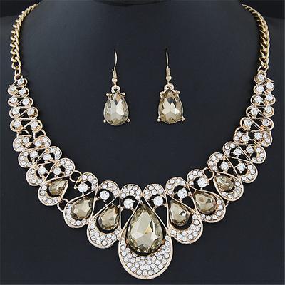 Fashion Exaggerated Water Drop Gem Diamond Pendant Necklace Earrings 2 Piece Set Wedding Bride Flash Diamond Crystal Temperament Necklace Jewelry Color Diamond Water Drop Two Piece Set