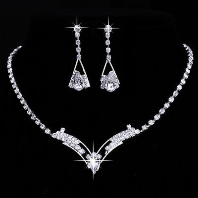 Necklace 1 set White Crystal Rhinestone Alloy 1 Necklace Earrings Women's Fashion Tennis Chain Gypsophila Jewelry Set For Party Wedding