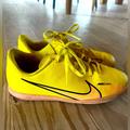 Nike Shoes | Nike Boys Jr Vapor Indoor Court Futsol Shoes | Color: Yellow | Size: 5b