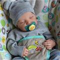 17,5 Zoll wiedergeborenes Puppenbabyamp; Kleinkind Spielzeug Baby Boy Reborn Babypuppe Saskia Neugeborenes lebensechte handgemachte Simulation Floppy Head Tuch Silikon Vinyl mit Kleidung und Zubehör