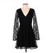 Express Casual Dress - Mini V-Neck Long sleeves: Black Solid Dresses - Women's Size Small