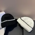 Bonnet en laine chaud en peluche pour femme bonnet décontracté chapeau pull noir et blanc mode