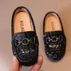 Baby Jungen Lederschuhe Kinder Casual Flats Kinder Loafers Slip-on Metallschnalle Chic Mokassins Flats für Hochzeit Party 21-30 Neu