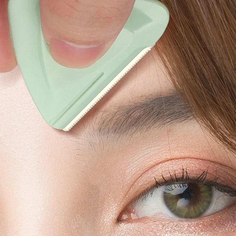 Yunduogirl 5Pcs Dreieckige Augenbraue Rasierer Augenbraue Trimmer Frauen Gesicht Rasierer Haarentferner Augenbraue Rasierer Klingen Image