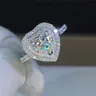 Huitan zeitlosen Stil Liebe geformt Zirkonia Eheringe Frauen Luxus Vorschlag engagieren Ring