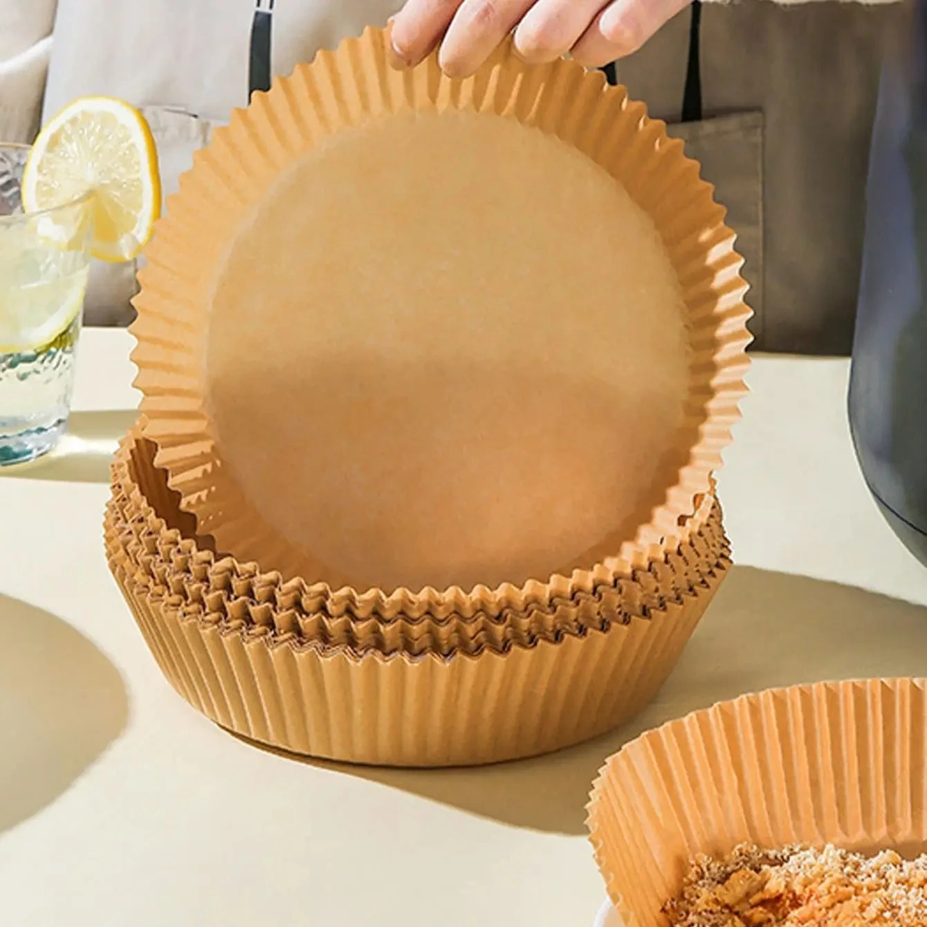 50-teilige Luft fritte use, Antihaft-Airfryer-Back papier, rundes Luft fritte use papier zum Backen von Röst mikrowellen Image