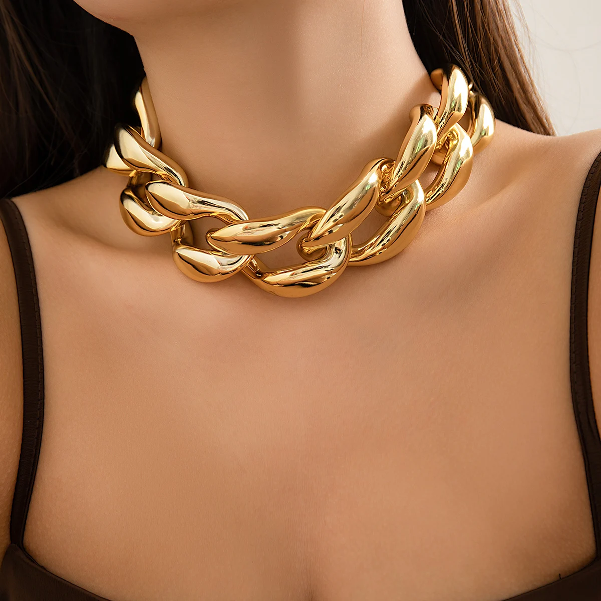 IngeSight.Z Übertriebene dicke Metall-Kubanische Kettenhalsband-Halskette für Frauen, Punk-Goldfarbe, CCB-Schnalle, kurze Halskette Image