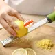 Mehrzweck-Käsereibe und Zitrus-Zester für Parmesan-Zitronen-Ingwer-Knoblauch-Schokolade und mehr