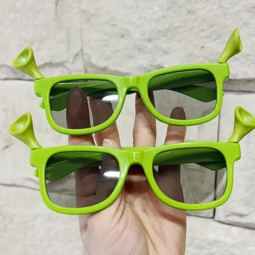 Schöne Cartoon Shrek Film 3D Brille Neuheit Spielzeug Kostüme Prop Modell Spielzeug Zubehör Anime