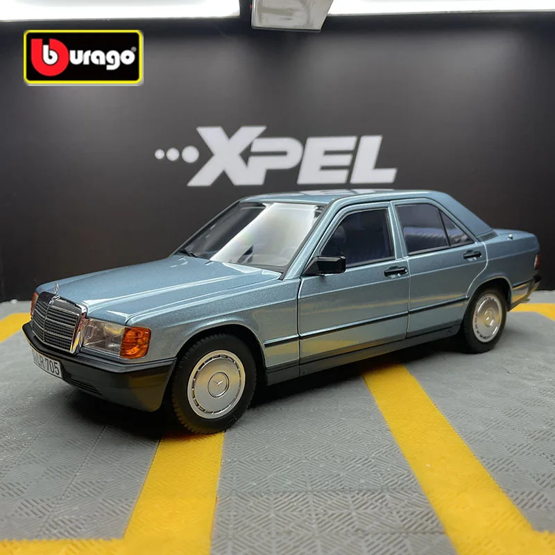Bburago 1:24 Mercedes-Benz 190 E 2,6 Legierung Oldtimer Modell Druckguss Metall Retro Altes Auto Fahrzeuge Modell Simulation Kinder Spielzeug Geschenk Image