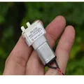 Mini Pompe à Eau à Moteur 030 Micro Pompe à Membrane DC 5V-6V Auto-Amorçante Sous Vide