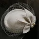 FS Vintage Gesicht Schleier Fascinator Hut Frauen Weiße Wolle Filz Beret Cap Braut Hochzeit Blume