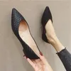 Frauen Wohnungen Spitze Schuhe für Mädchen Schwarz Wohnungen Kleid Komfortable Slip auf Sommer Frühling Casual Schuhe Täglichen Gebrauch Große Größe 44 45 46