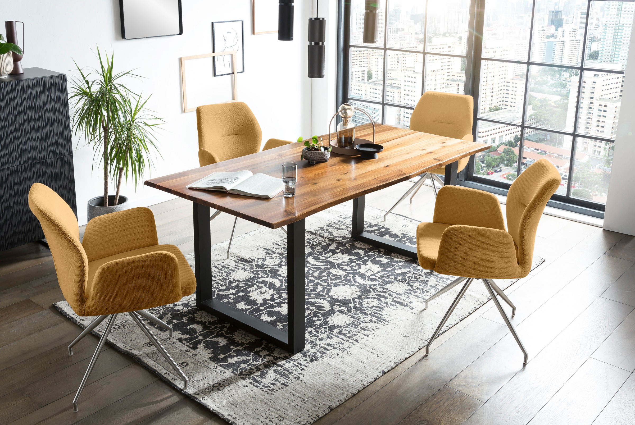 Essgruppe SALESFEVER "Stilvolle Tischgruppe", gelb (cognac, schwarz, gelb, silber, gelb, silber), Strukturstoff, 180,90 + Drehfunktion, Edelstahl, Massivholz, Metall, Polyester, Sitzmöbel-Sets, 5-teiliges Set: Tischplatte mit Baumkante, rostfreies...