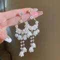 Boucles d'oreilles coréennes à fleurs acryliques pour femmes gland de perles longues cadeau de