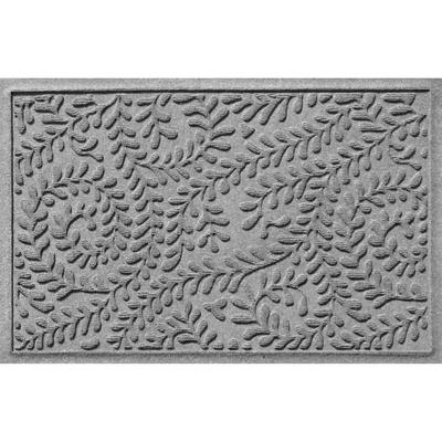 WaterHog Boxwood Indoor/Outdoor Door Mat by Bungalow Flooring in Medium Gray (Size 2'W X 3'L)