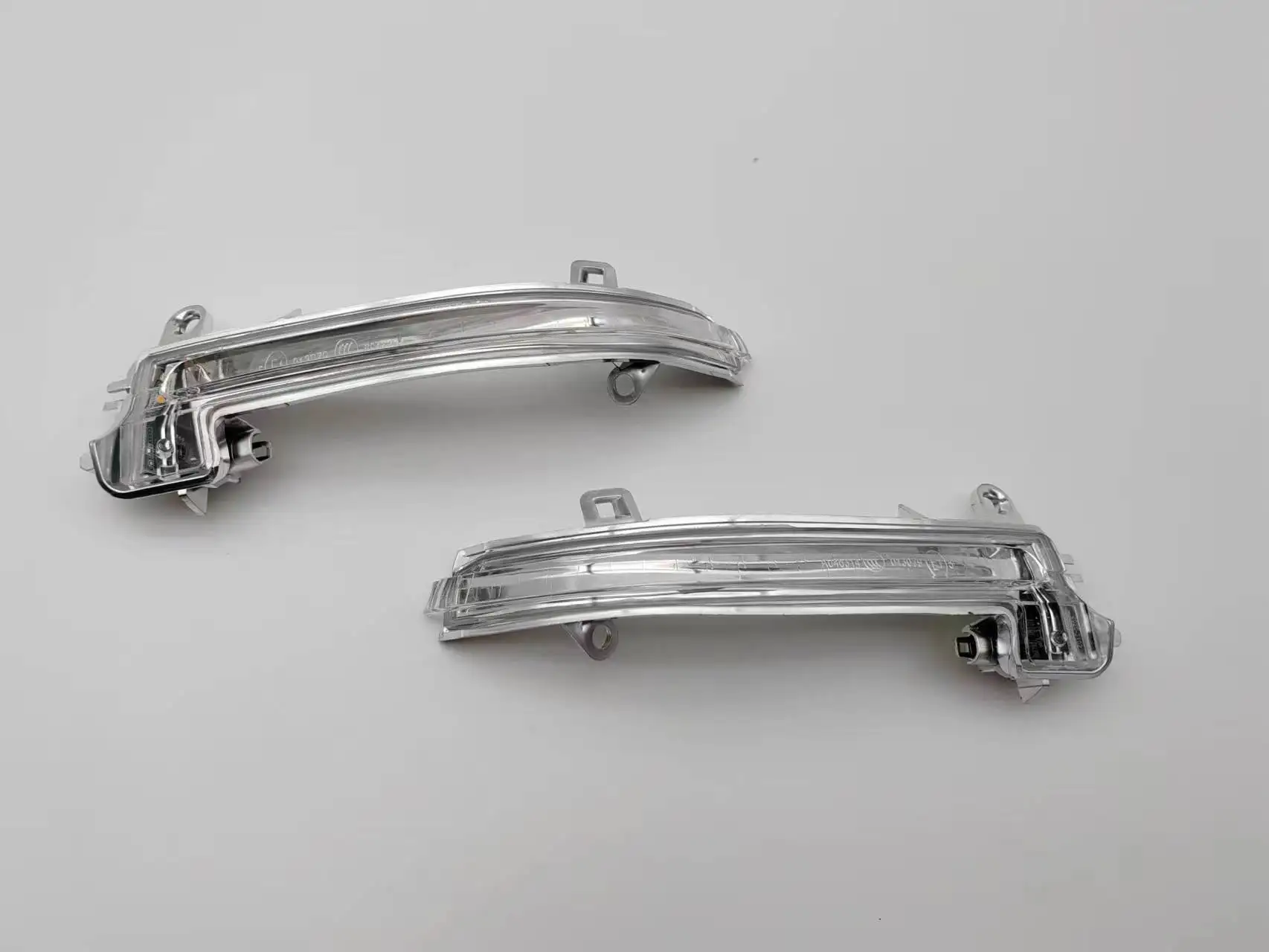 Specchietto retrovisore laterale per auto Indicatore di direzione Lampada BMW Serie 3 F30 F35 F34 GT Serie 4 F36 F22 Serie 2 63137280771 63137280772