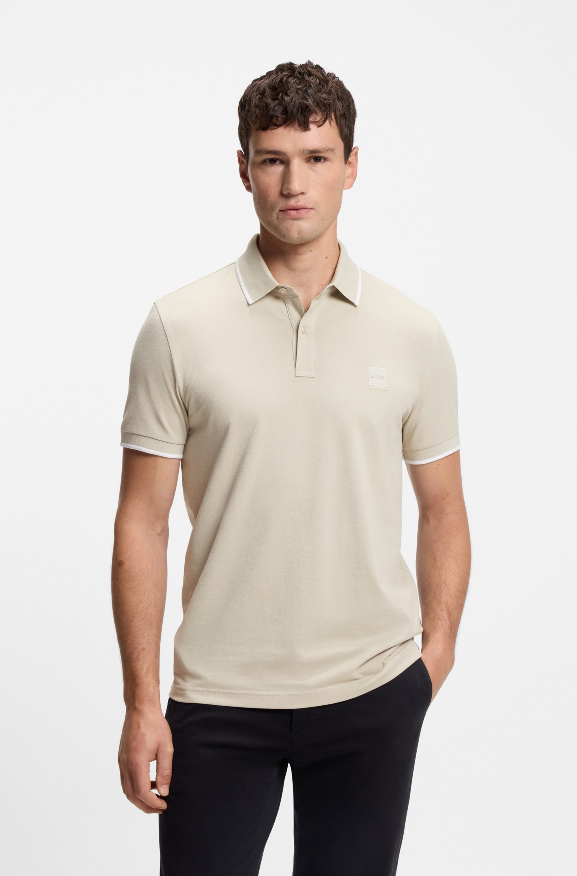 Poloshirt BOSS ORANGE "Passertip", Herren, Gr. S, beige (light beige271), Piqué, Obermaterial: 95% Baumwolle, 5% Elasthan, unifarben, slim fit hüftbedeckend, V-Ausschnitt, eingesetzt Bündchen, Shirts, mit BOSS Logo-Badge