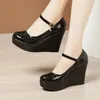 10 cm kleine Größe 32–43 Lacklederschuhe dicker Boden Plateau Wedges Schuhe 2024 flache High Heels