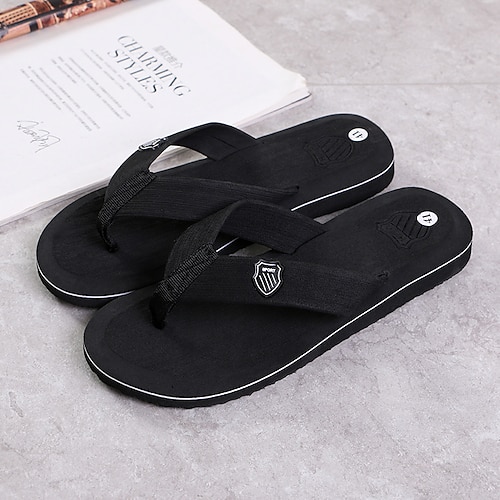 Schwarze Flip-Flop-Sandalen für Herren mit gepolsterter Sohle – bequemes, lässiges Schuhwerk für Strand und Sommer Image
