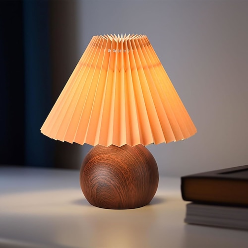 süße kleine Plisseelampe, moderne Nachttisch-/Schreibtischlampe, beiger Lampenschirm, Metallsockel, geeignet für Schlafzimmer, Heimbüros, Wohnzimmer, Kinderschlafsäle, mit E27-Glühbirne und Image
