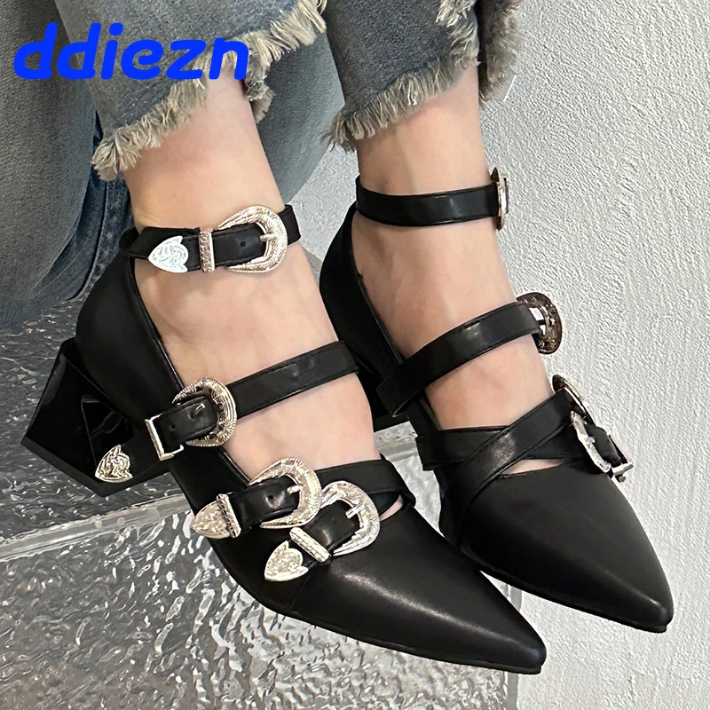 Neue Damenschuhe mit Absatz, Pumps mit Flacher Sohle, Spitze Schuhe mit Metallschnalle und Riemen, Modische Damen Schuhe mit Dickem Absatz