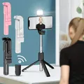 Supporto per treppiede portatile per selfie stick Bluetooth con otturatore remoto Luce di