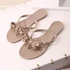 Frau Sandalen Wohnungen Mode Frau Flip Flops Sommer Schuhe Wohnungen Sandalen coole Strand Nieten Schuhe Sandalen Mädchen Größe 36-41
