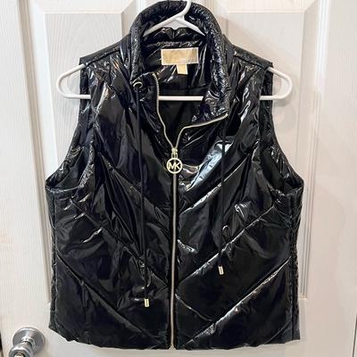 Michael Kors Jackets & Coats | Michael Kors Black Vegan Patent Leather Puff Jacket W Gold Zipper And Accents- M | Color: Black/Gold | Size: M